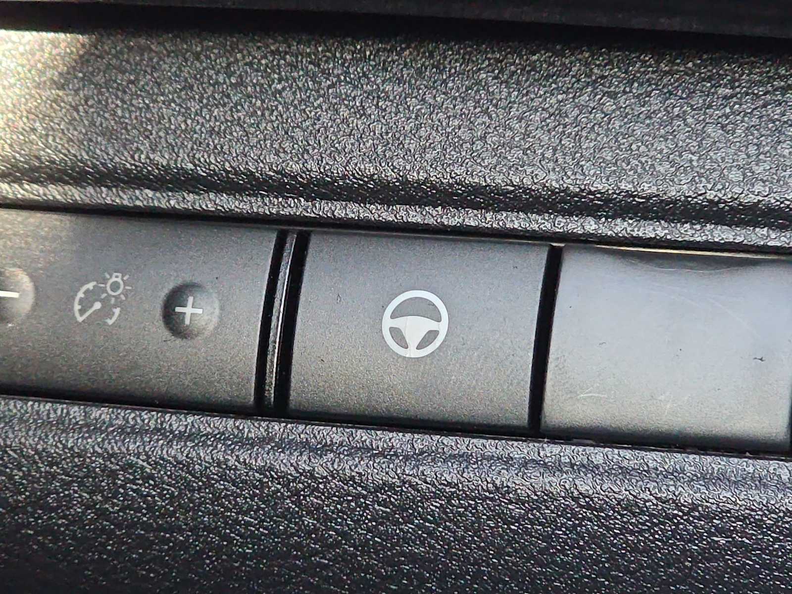 Thumbnail: 2023 Nissan Pathfinder - 28