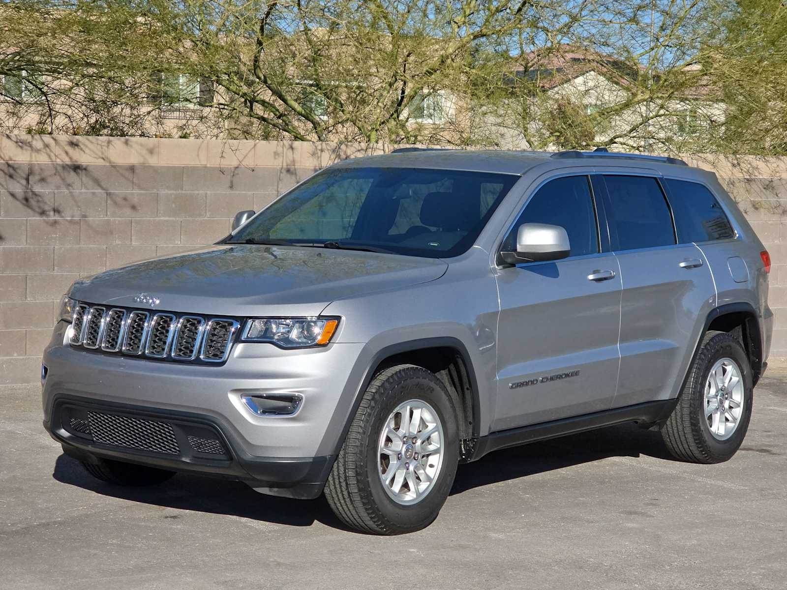 Thumbnail: 2018 Jeep Grand Cherokee - 5