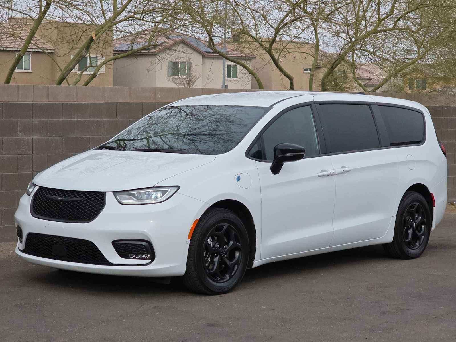 Thumbnail: 2024 Chrysler Pacifica - 5