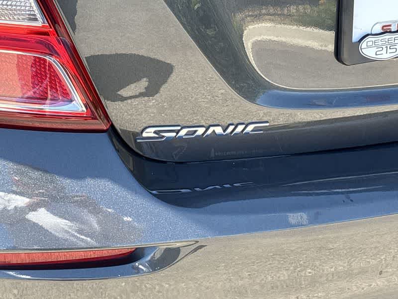 Thumbnail: 2018 Chevrolet Sonic - 11