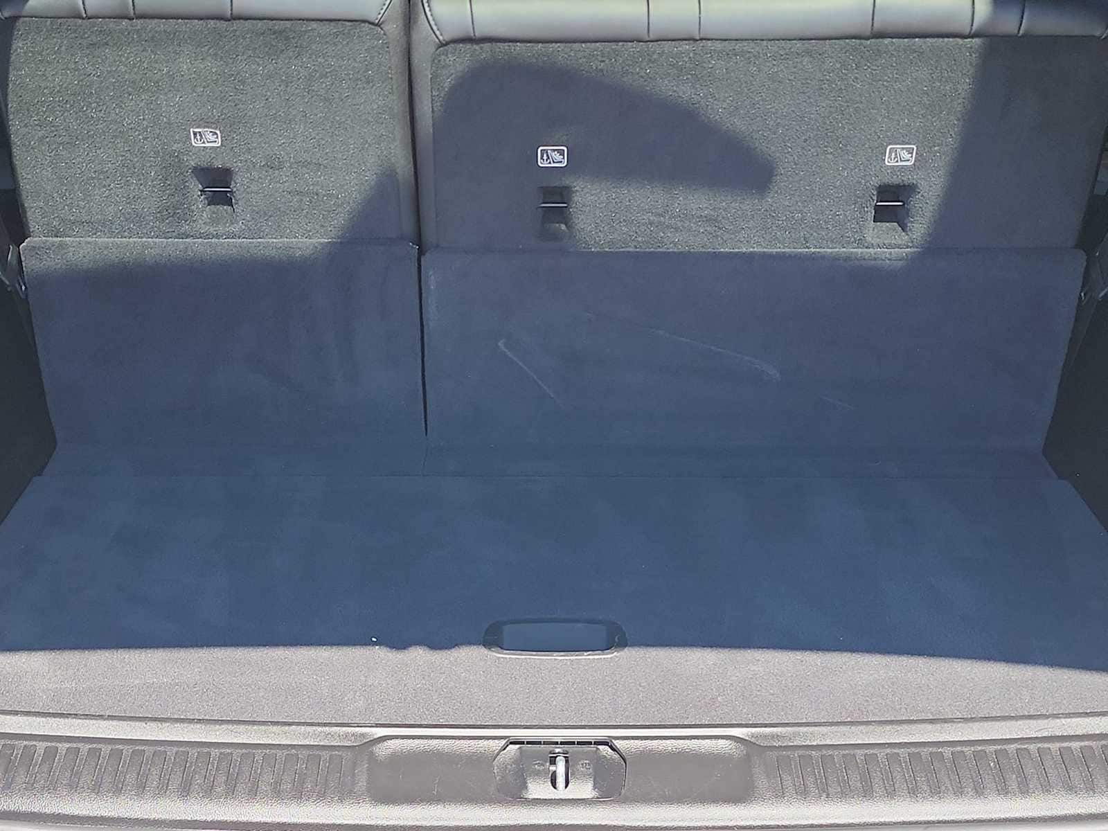 Thumbnail: 2024 Jeep Wagoneer - 23