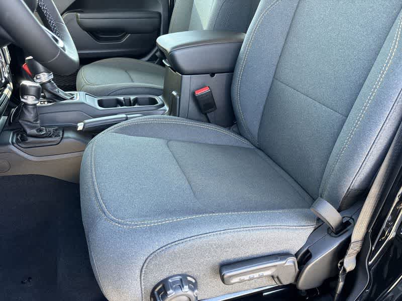 Thumbnail: 2025 Jeep Gladiator - 15