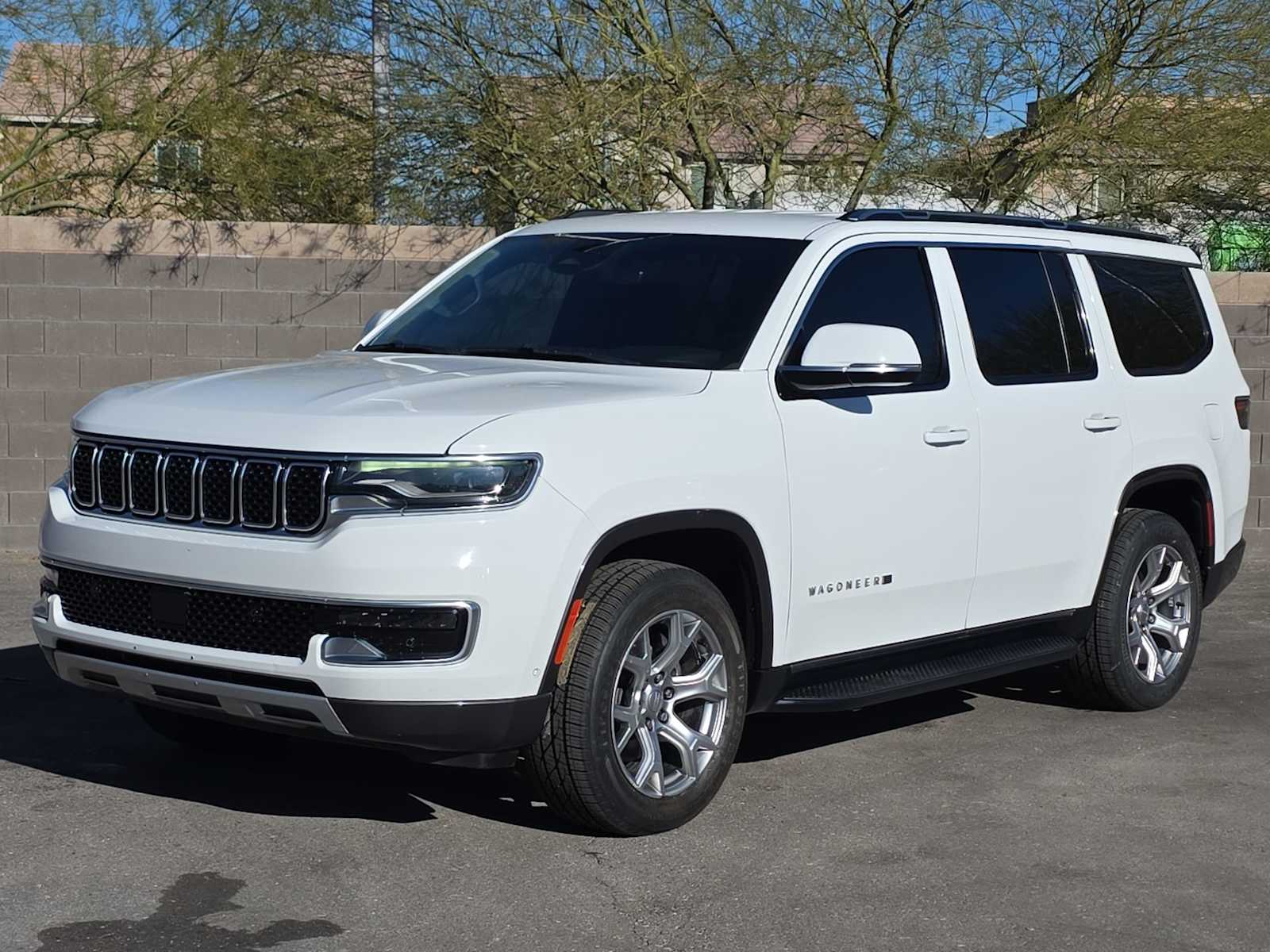 Thumbnail: 2022 Jeep Wagoneer - 5