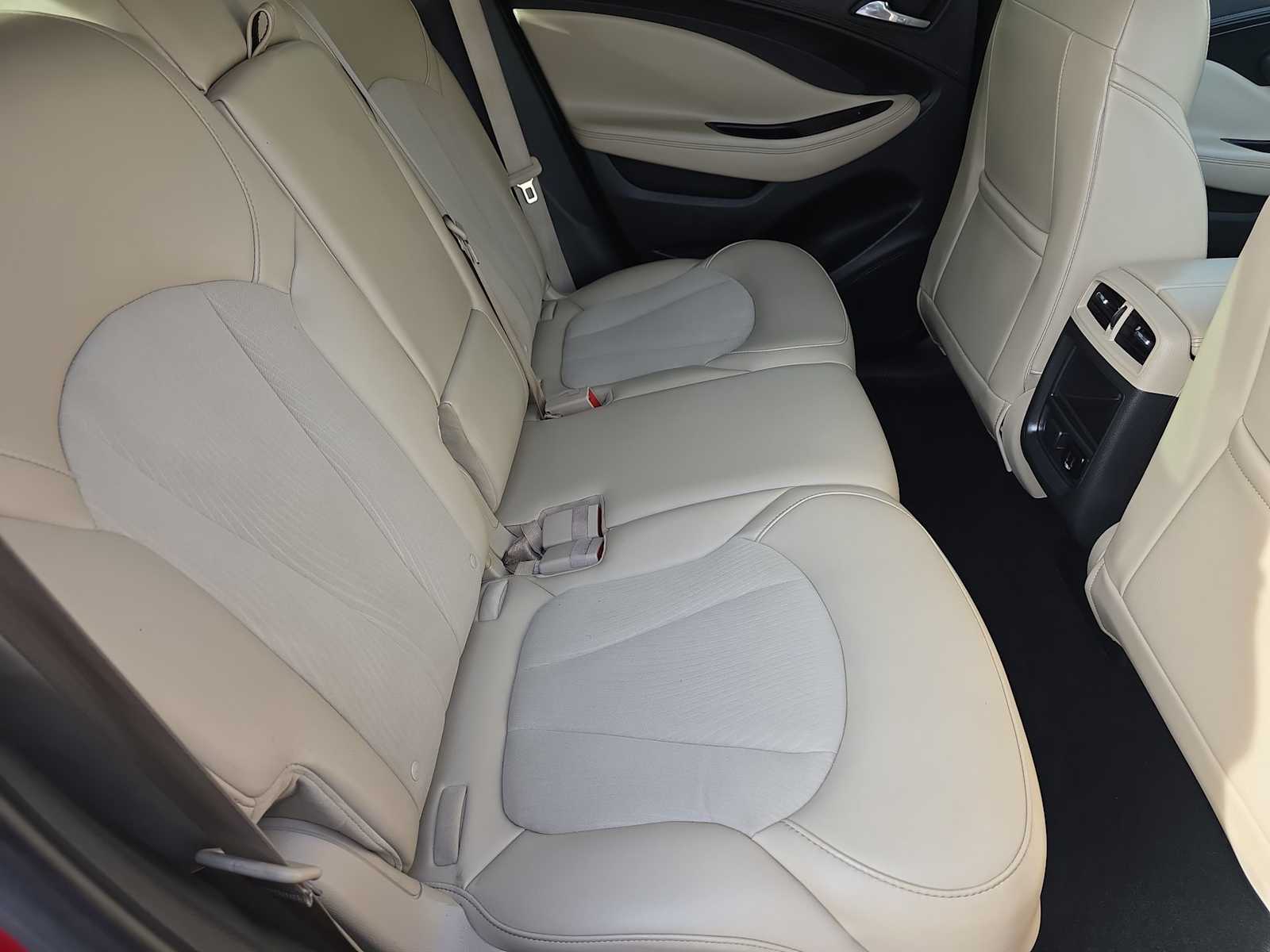 Thumbnail: 2017 Buick Envision - 17