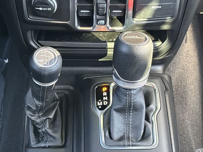 Thumbnail: 2025 Jeep Gladiator - 21