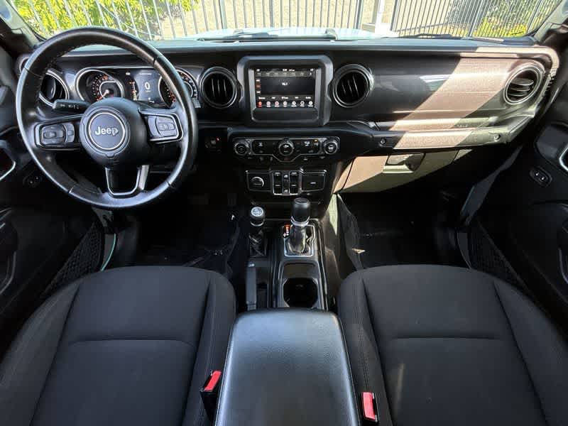 Thumbnail: 2021 Jeep Gladiator - 14