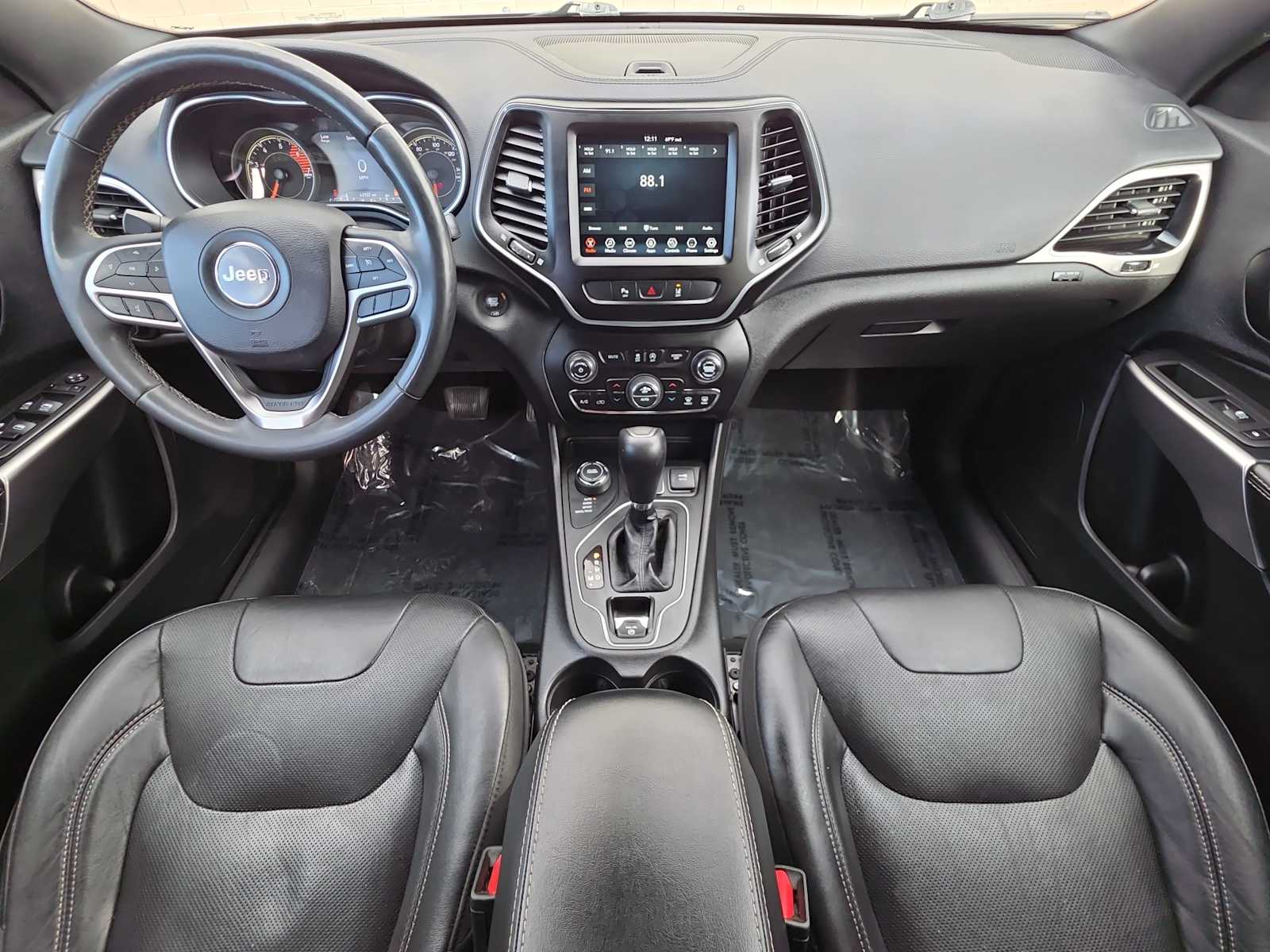 Thumbnail: 2021 Jeep Cherokee - 14