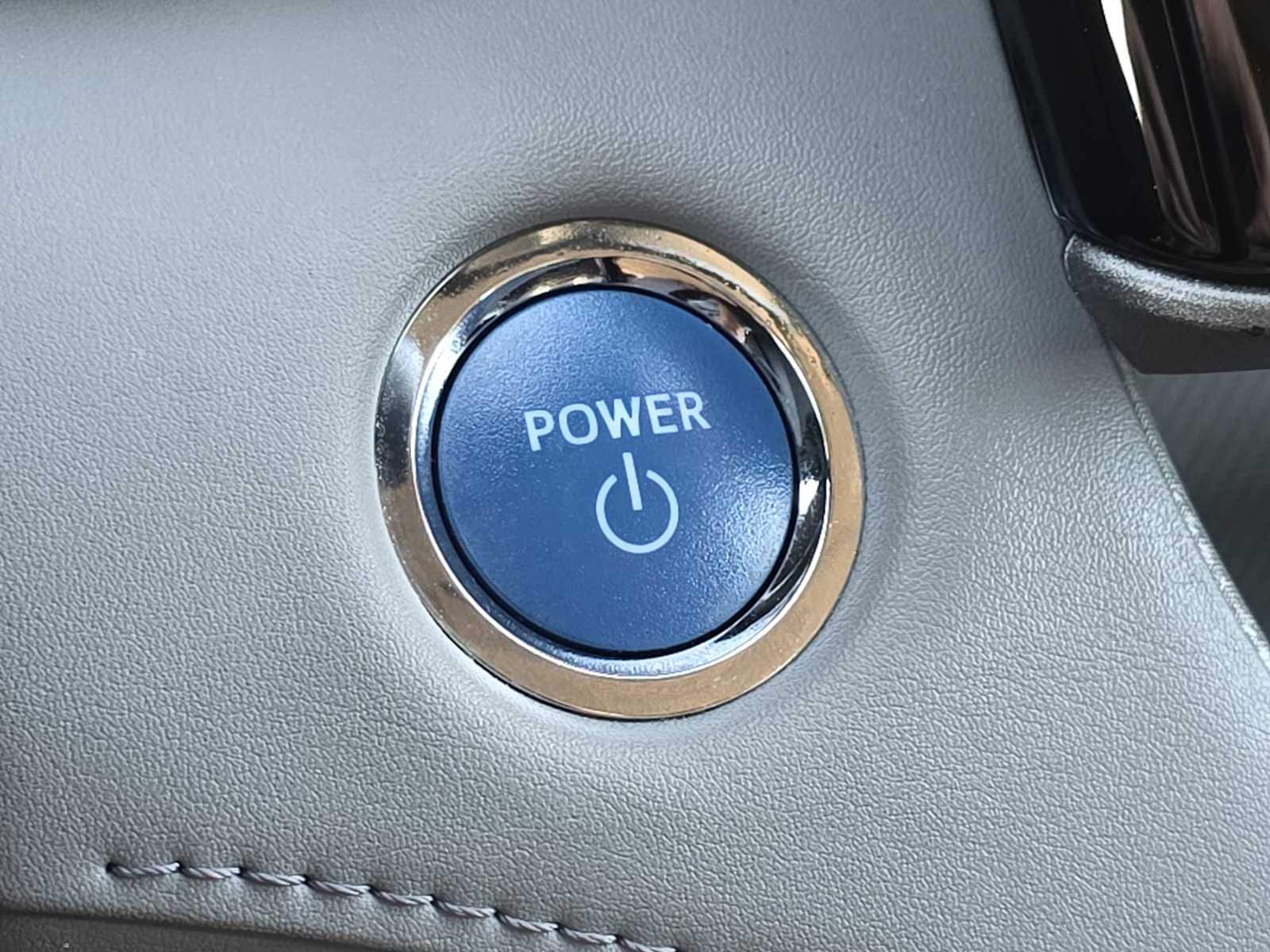 Thumbnail: 2022 Toyota Highlander - 24