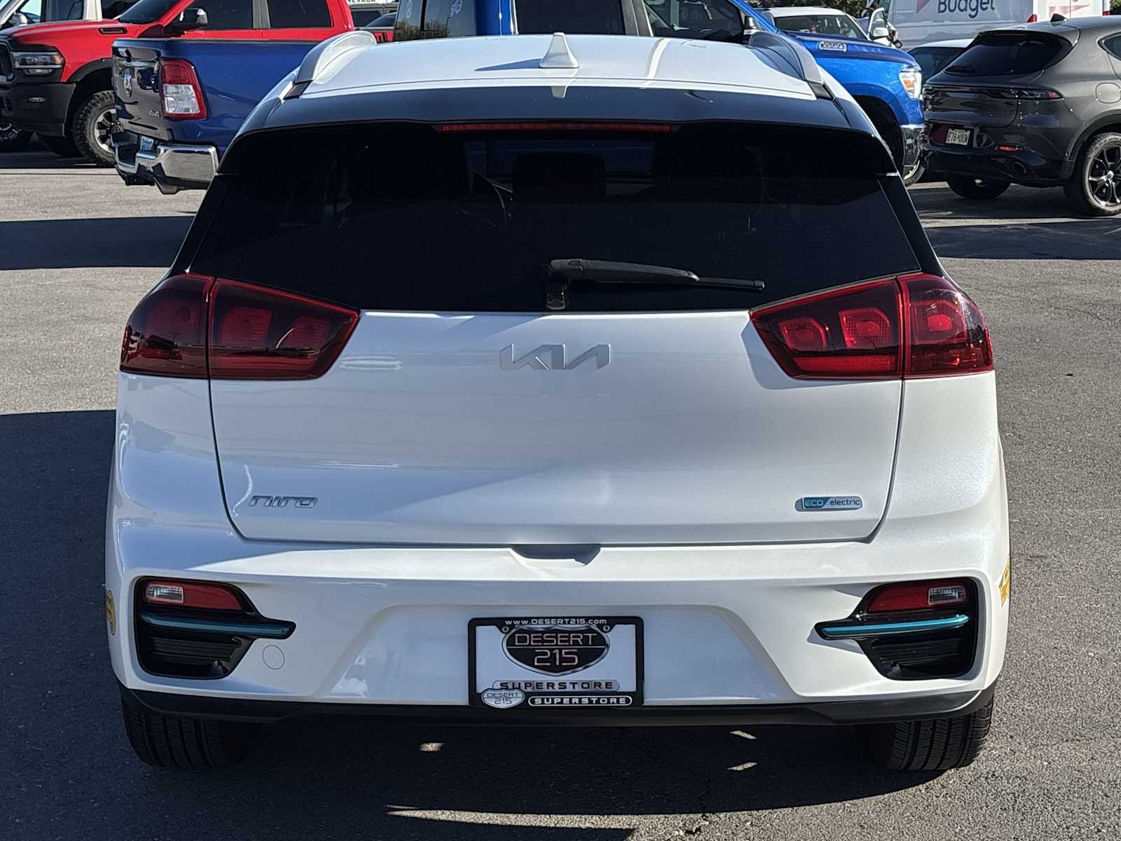 Thumbnail: 2022 Kia Niro - 8