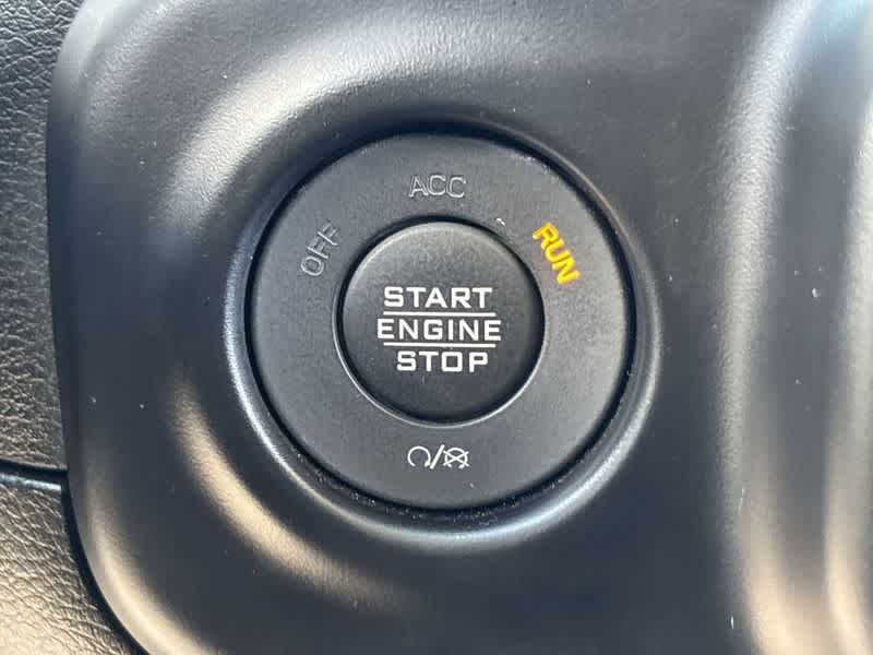 Thumbnail: 2022 Jeep Wrangler - 24