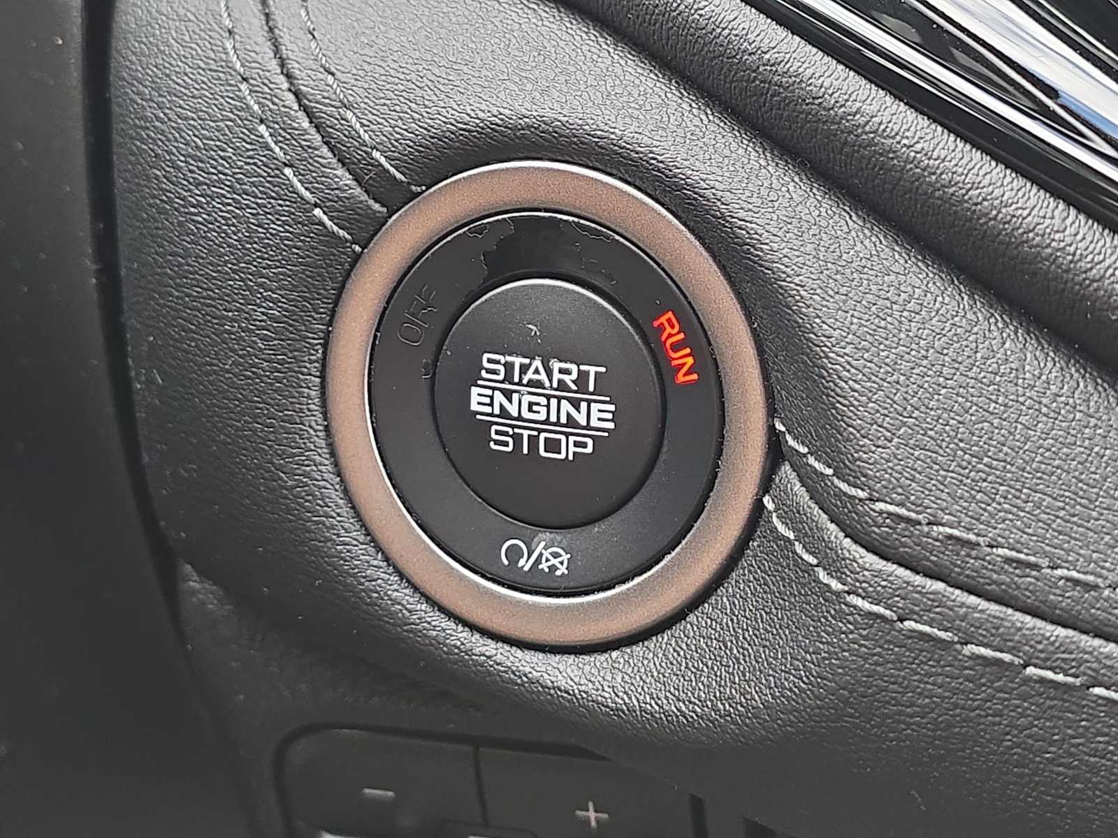 Thumbnail: 2021 Dodge Durango - 23