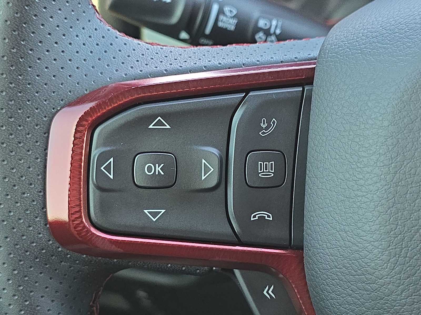 Thumbnail: 2025 RAM 1500 - 27