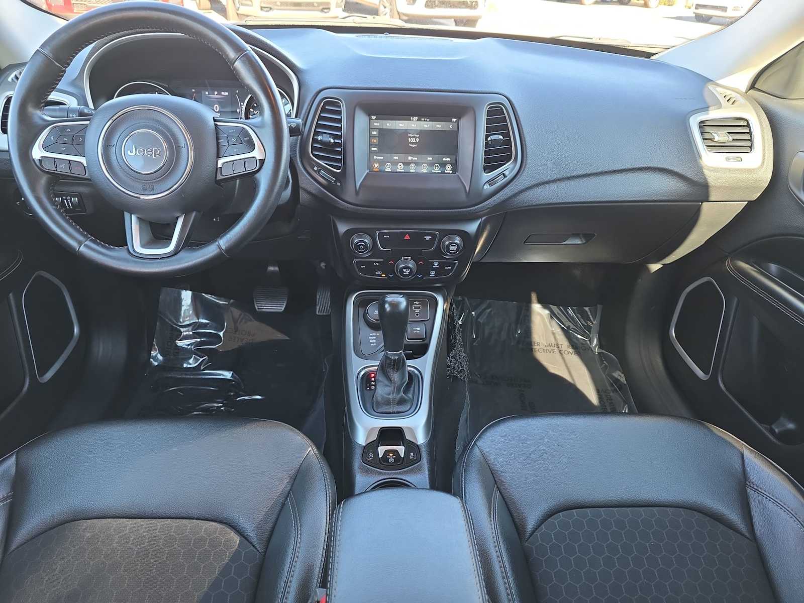 Thumbnail: 2019 Jeep Compass - 14