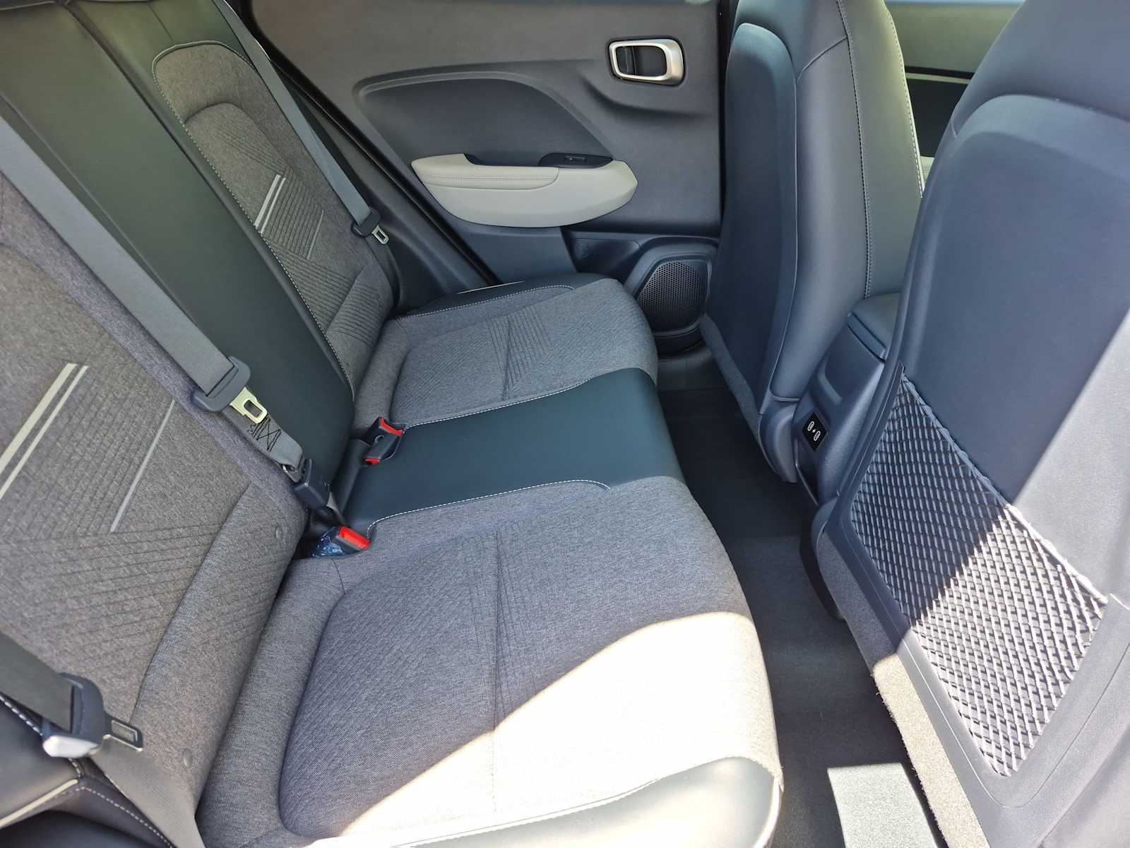 Thumbnail: 2024 Hyundai Venue - 17