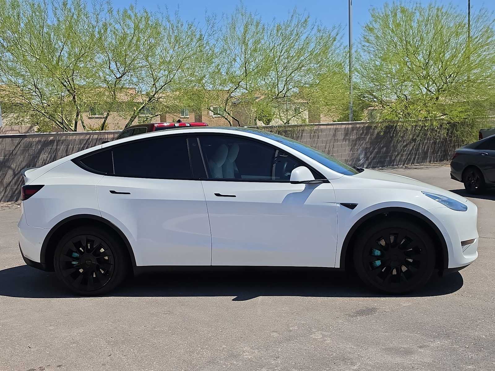 Thumbnail: 2021 Tesla Model Y - 10