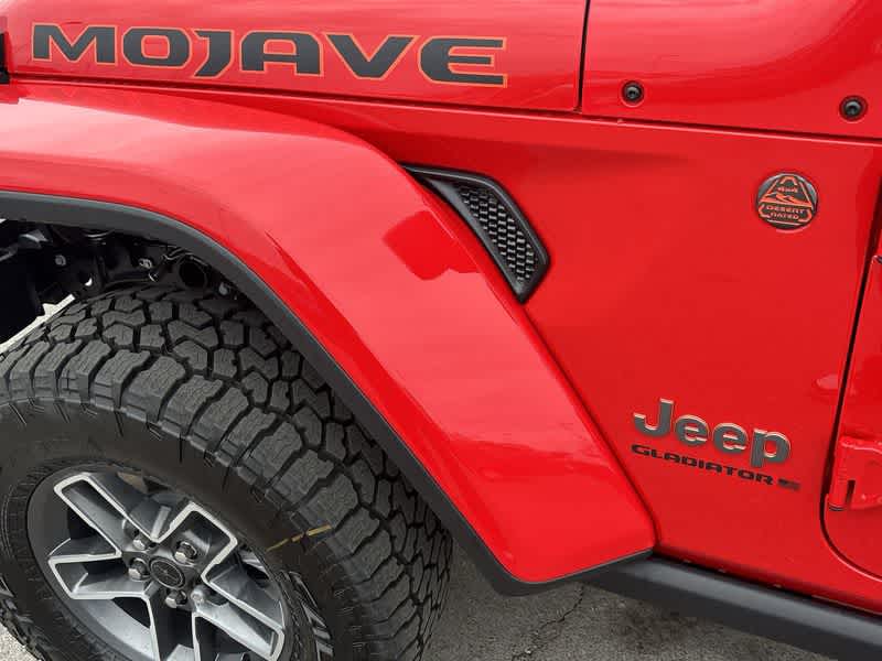 Thumbnail: 2025 Jeep Gladiator - 11