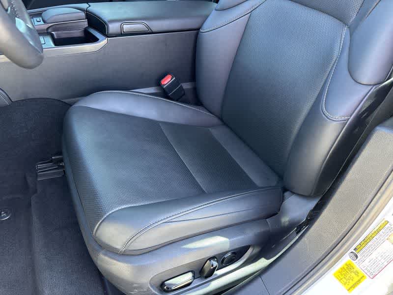 2022 Lexus ES  16