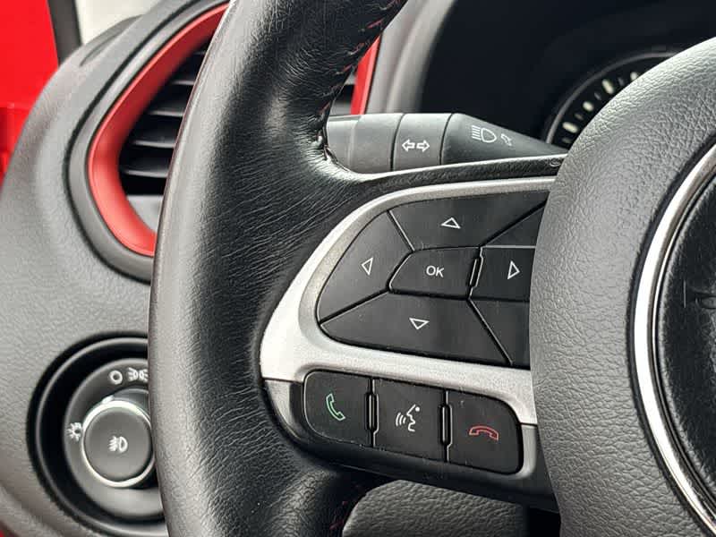 Thumbnail: 2016 Jeep Renegade - 28