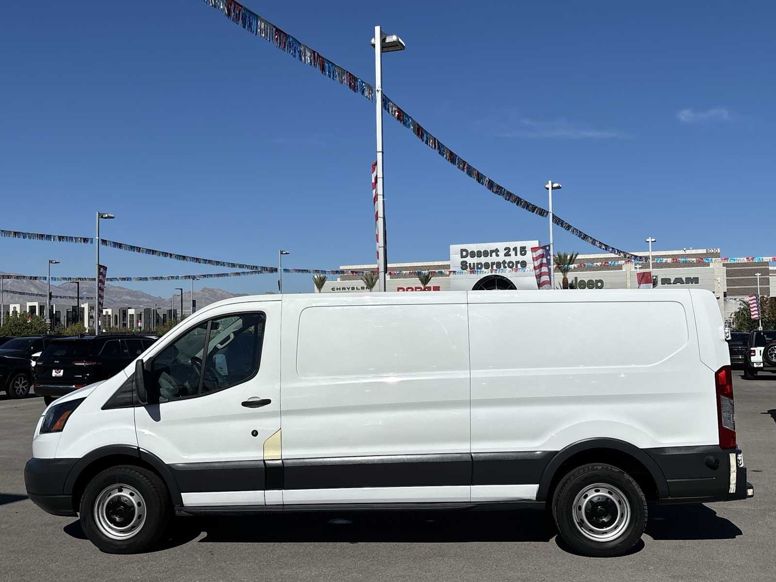 Thumbnail: 2018 Ford Transit Series - 6