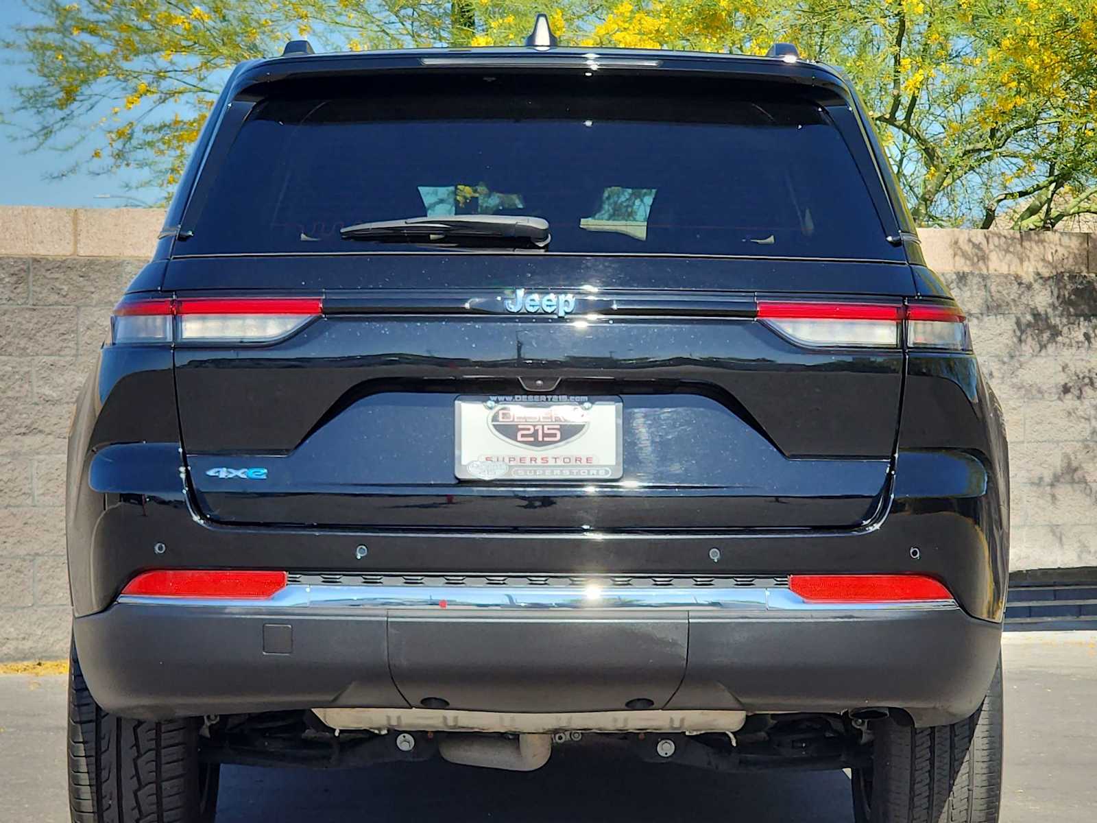 Thumbnail: 2024 Jeep Grand Cherokee - 8