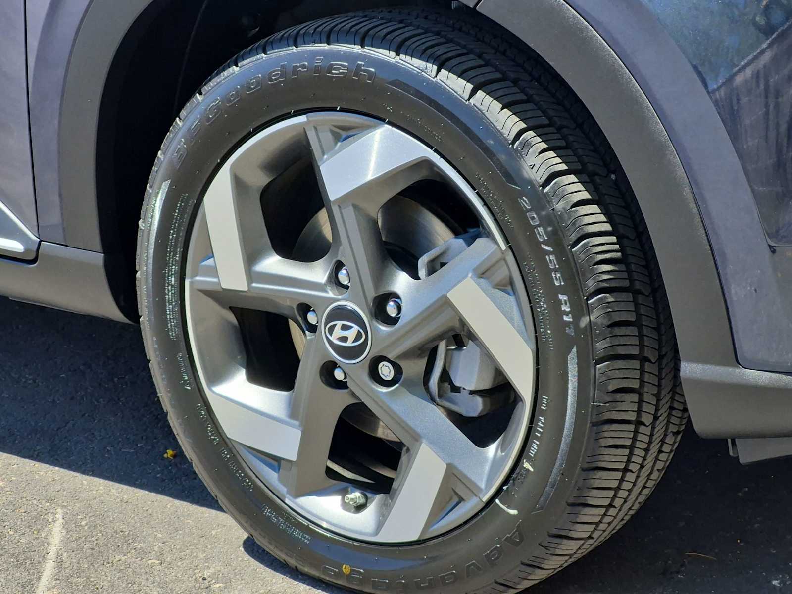 Thumbnail: 2024 Hyundai Venue - 12