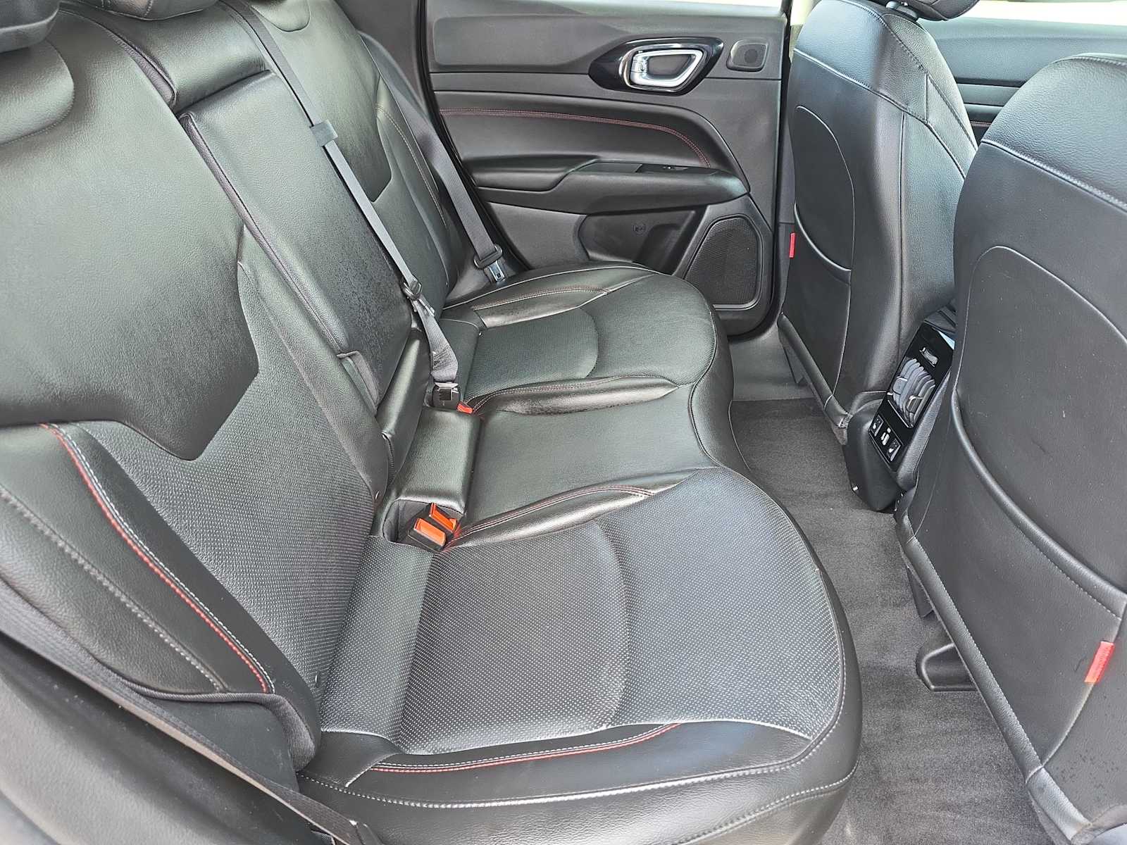 Thumbnail: 2022 Jeep Compass - 17