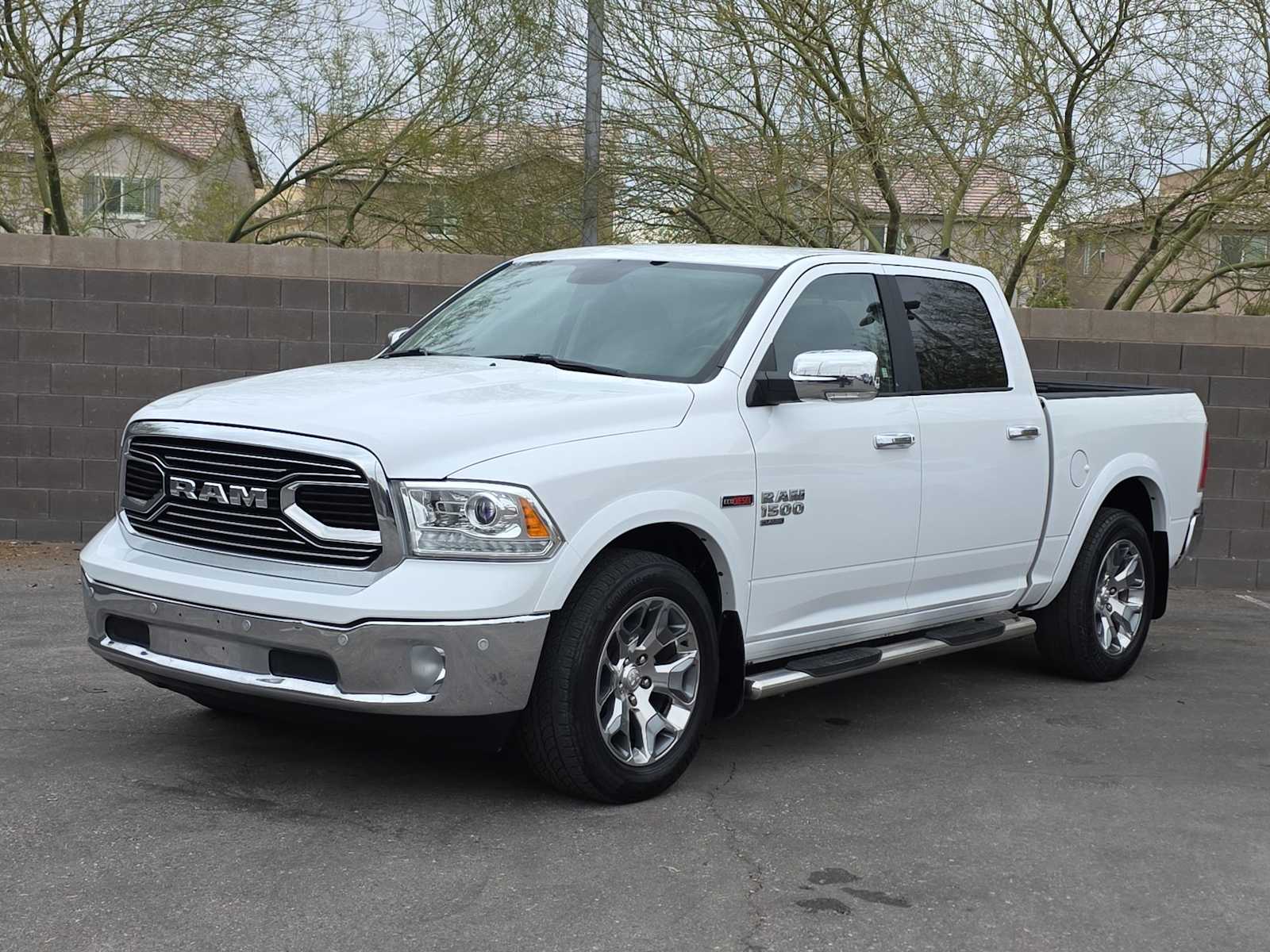 Thumbnail: 2019 RAM 1500 Classic - 5