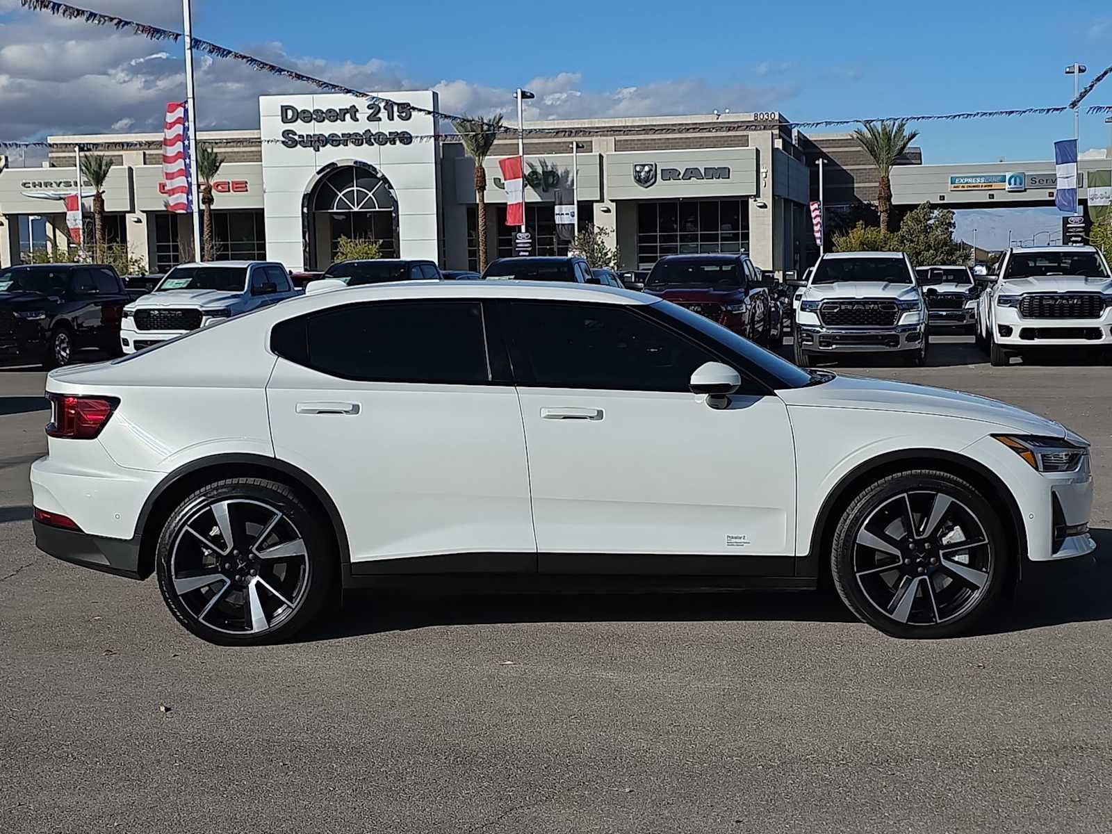 Thumbnail: 2022 Polestar 2 - 10