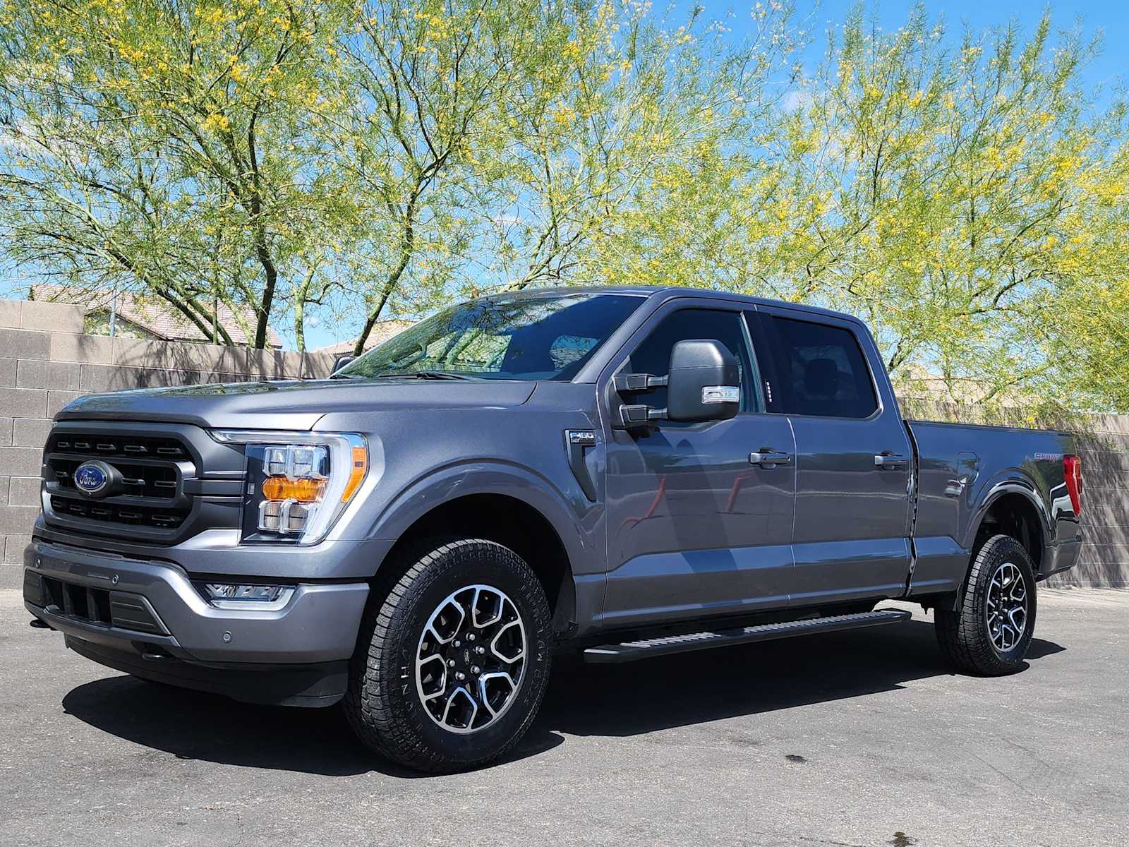 Thumbnail: 2022 Ford F-150 - 5