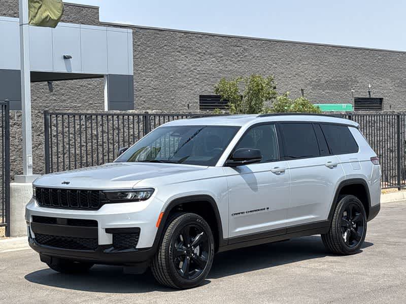 Thumbnail: 2025 Jeep Grand Cherokee L - 4