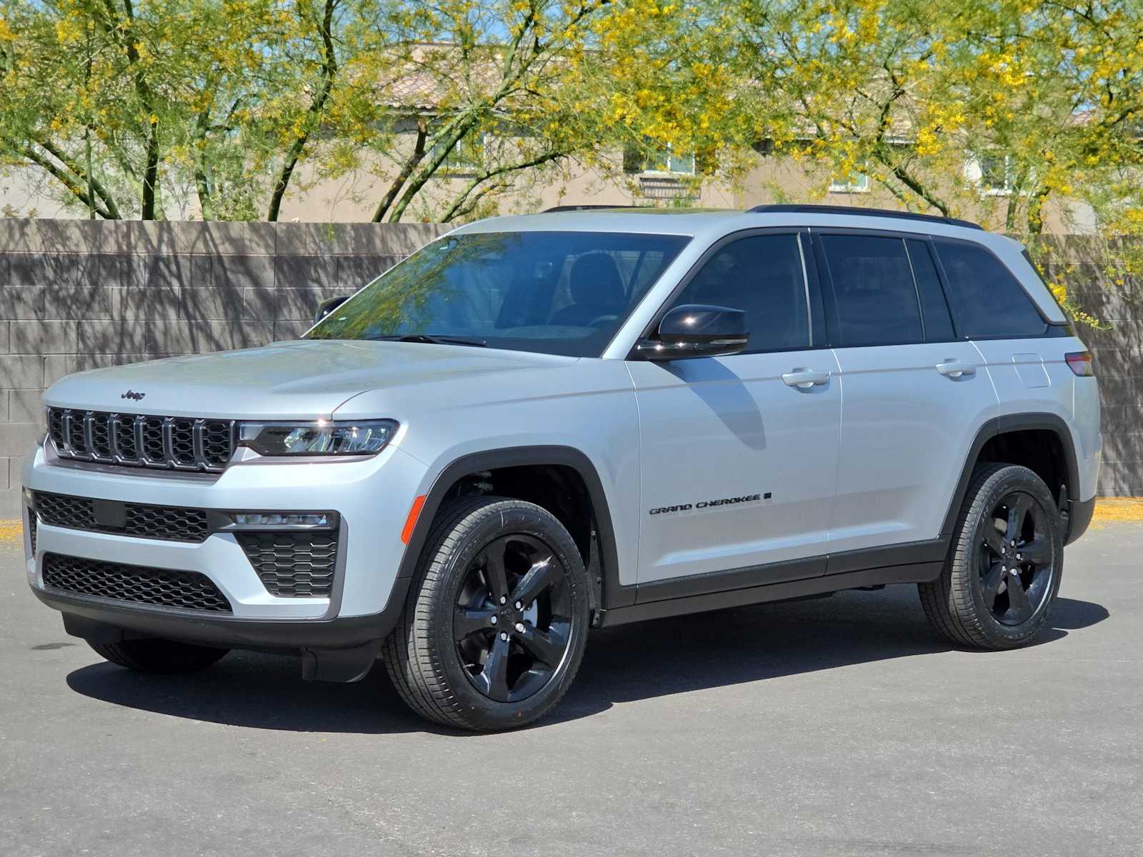 Thumbnail: 2026 Jeep Grand Cherokee - 5