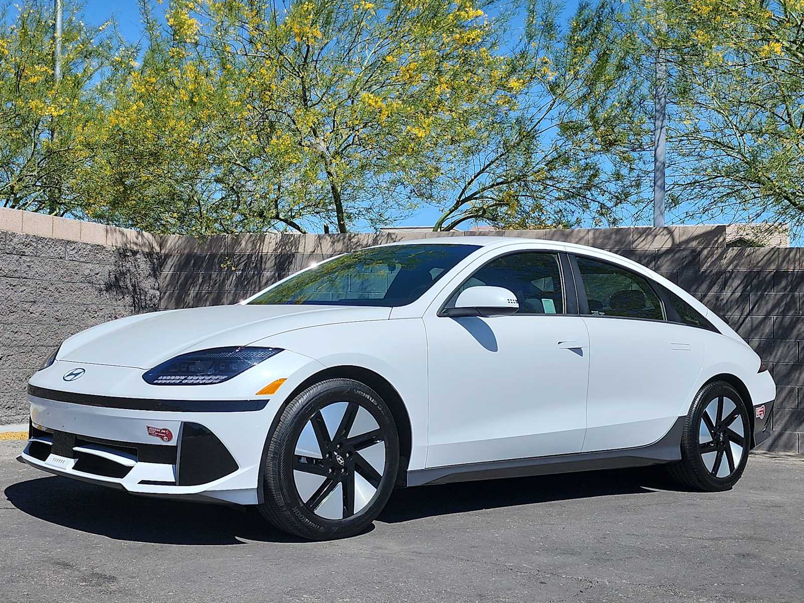 Thumbnail: 2024 Hyundai Ioniq 6 - 5