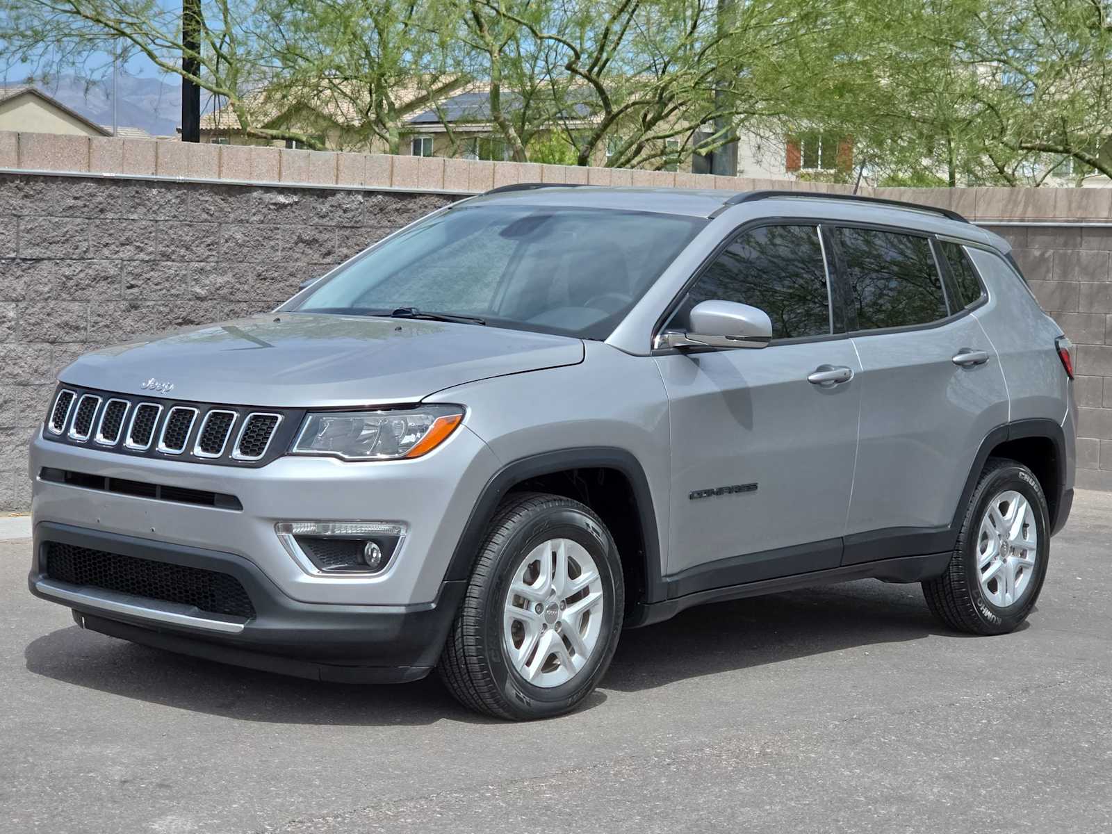 Thumbnail: 2019 Jeep Compass - 3