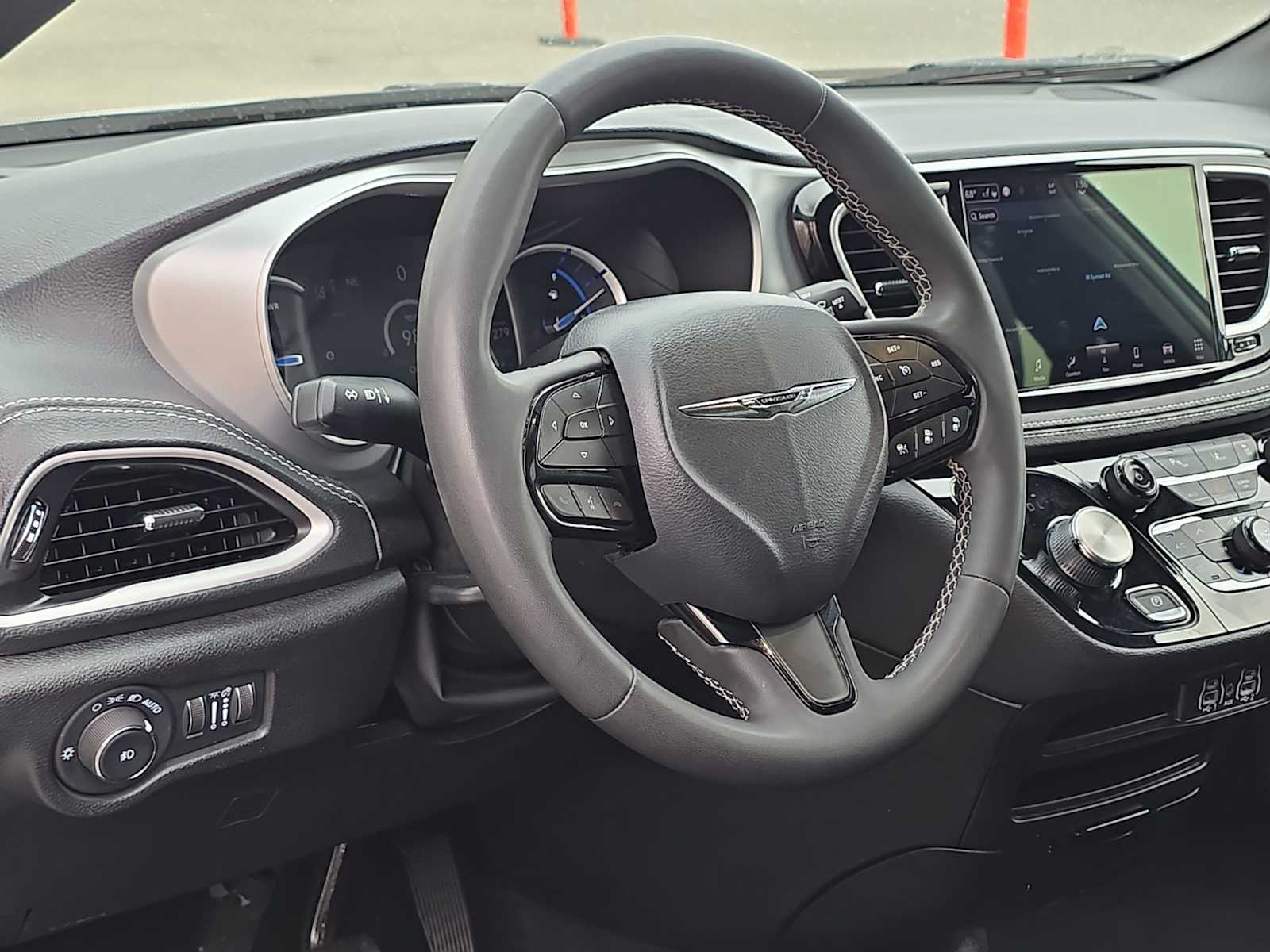 Thumbnail: 2024 Chrysler Pacifica - 2