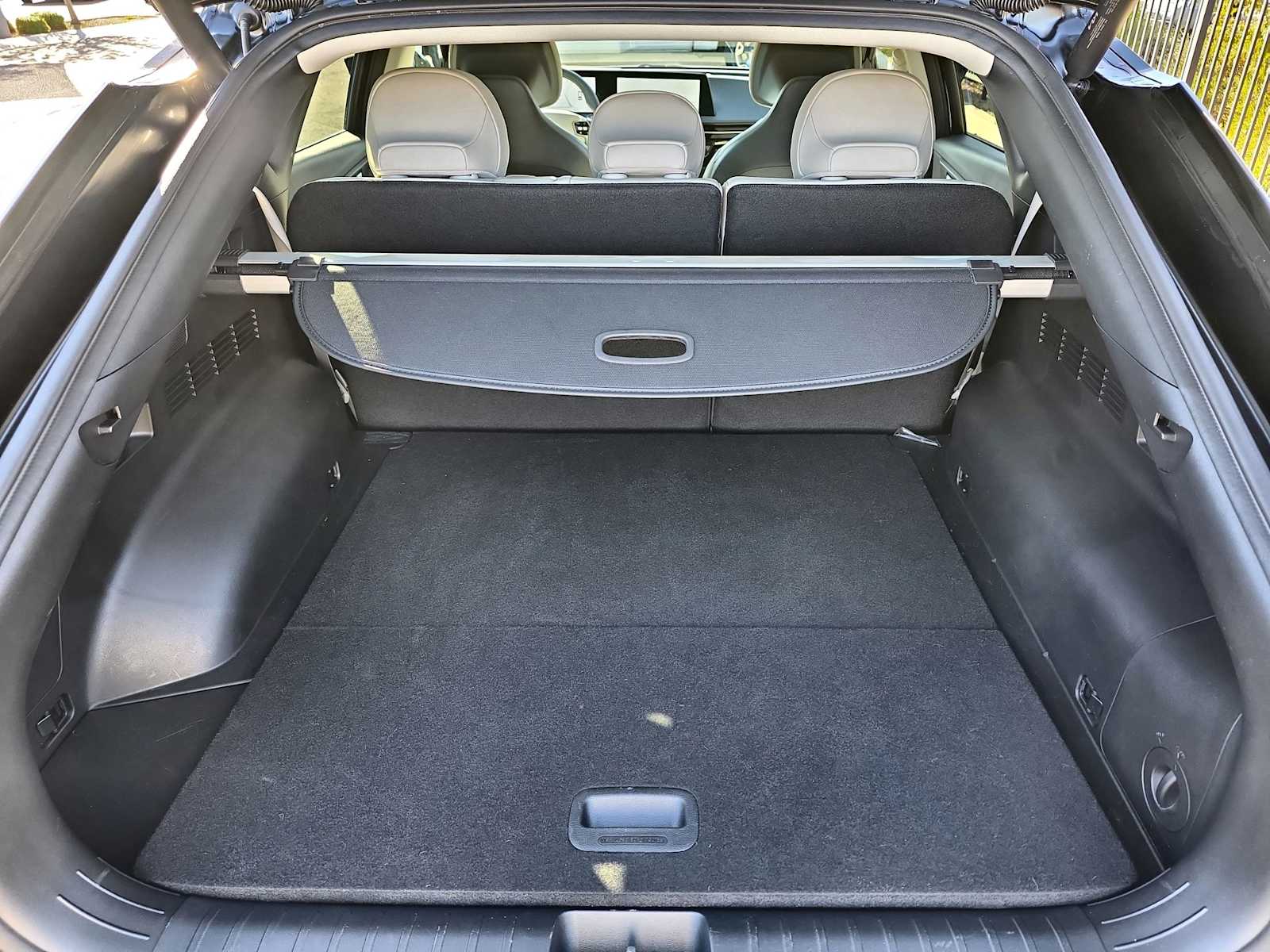 Thumbnail: 2023 Kia EV6 - 23