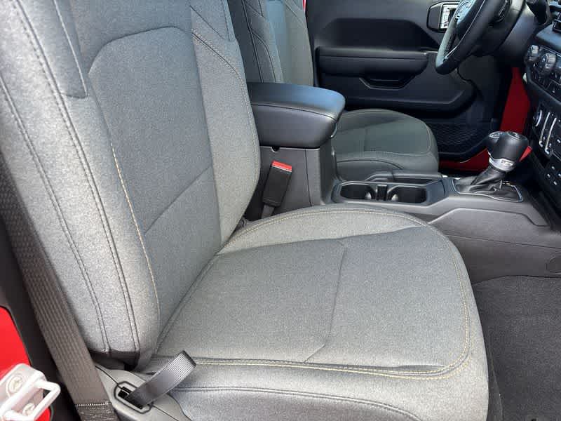 Thumbnail: 2025 Jeep Wrangler - 18