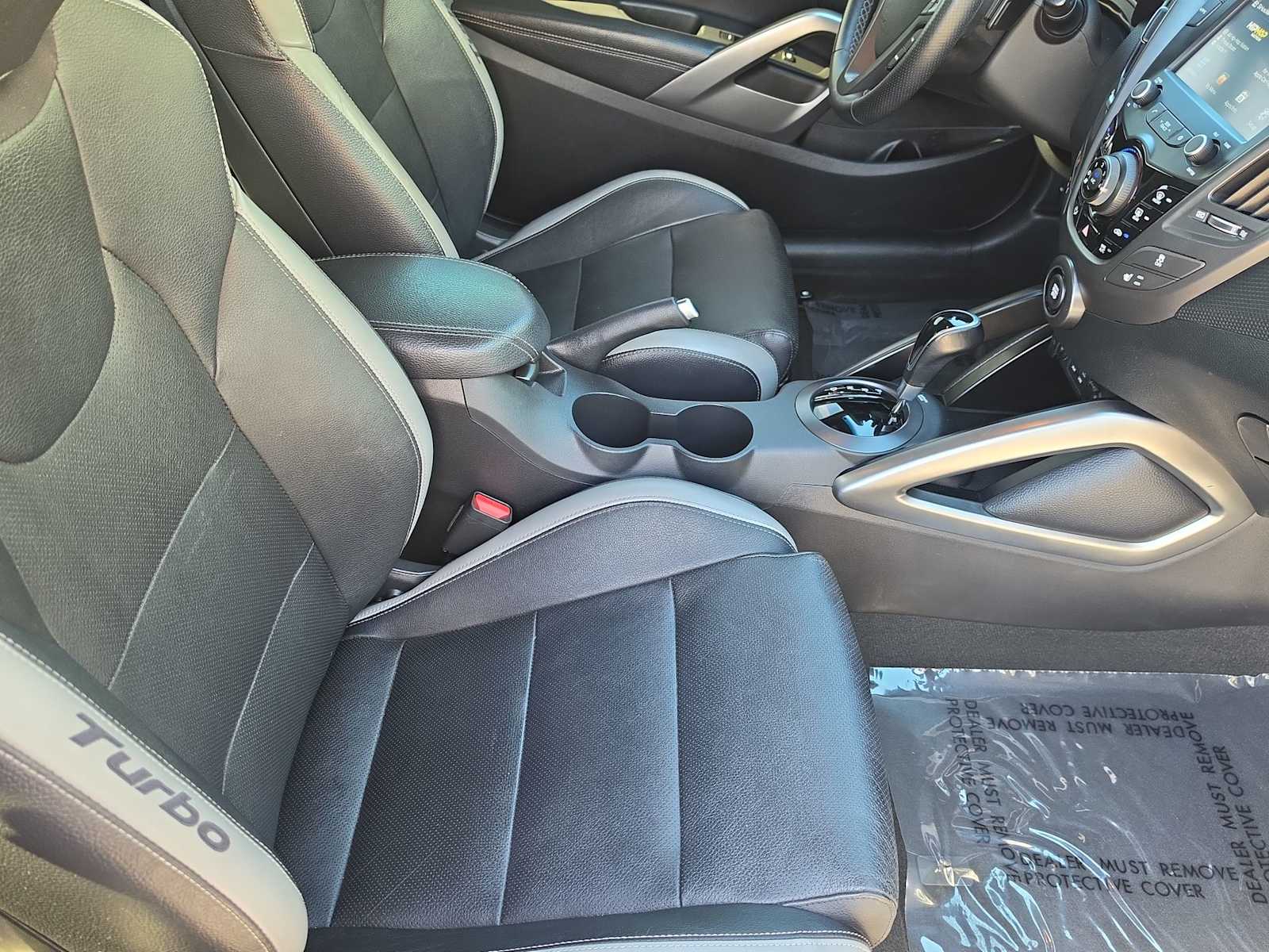 Thumbnail: 2017 Hyundai Veloster - 18