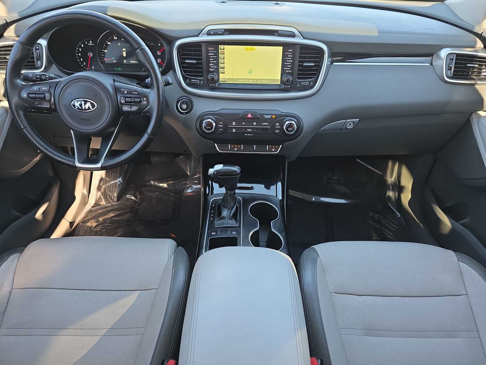 Thumbnail: 2016 Kia Sorento - 14