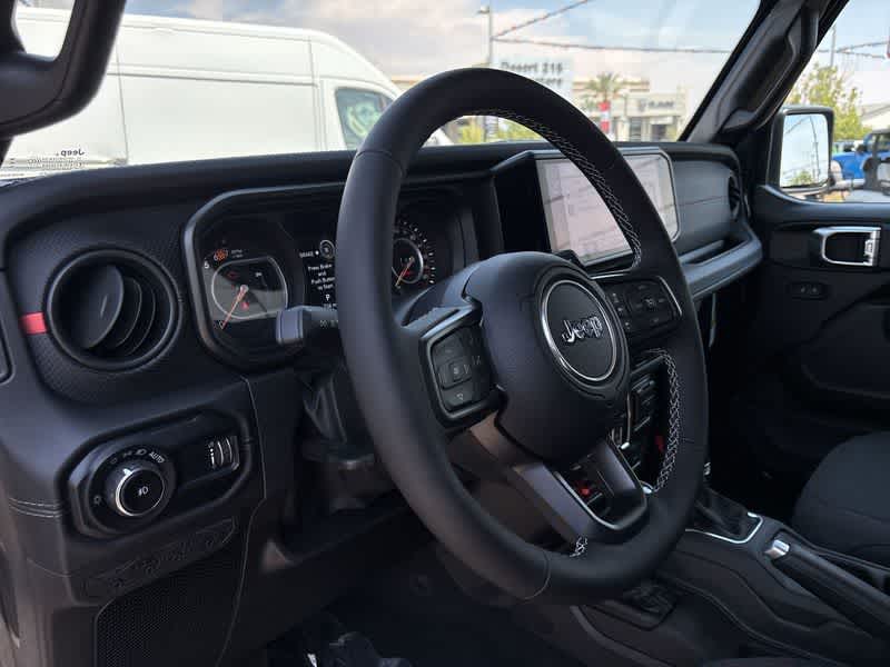 Thumbnail: 2025 Jeep Wrangler - 10