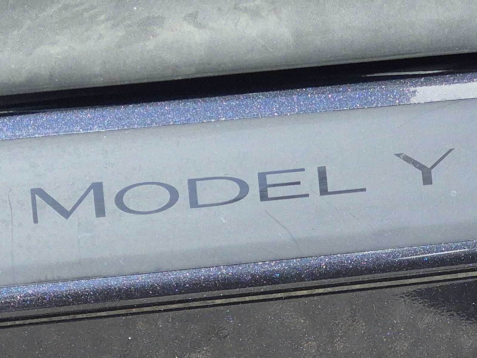 Thumbnail: 2024 Tesla Model Y - 11
