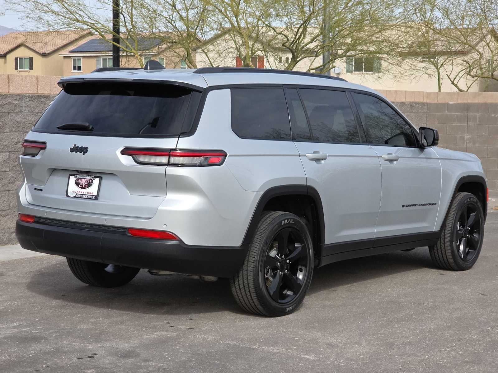 Thumbnail: 2023 Jeep Grand Cherokee L - 9