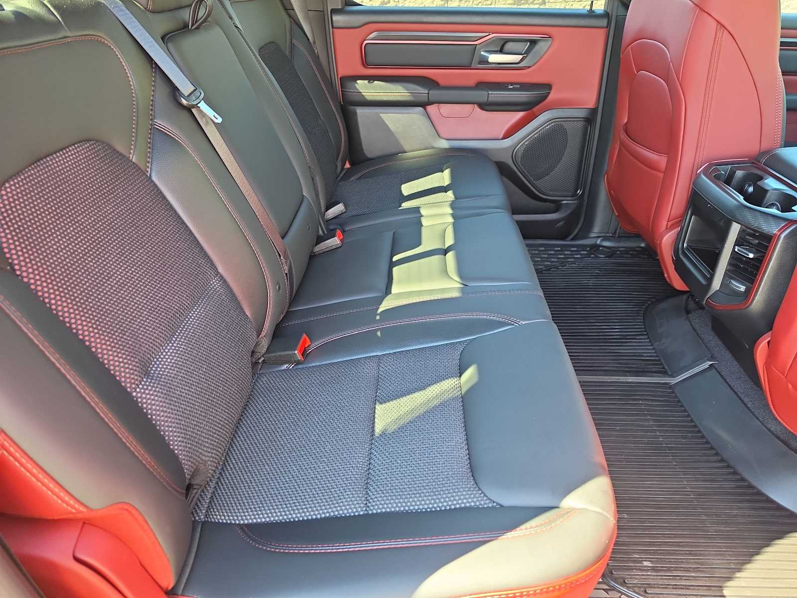 Thumbnail: 2025 RAM 1500 - 17