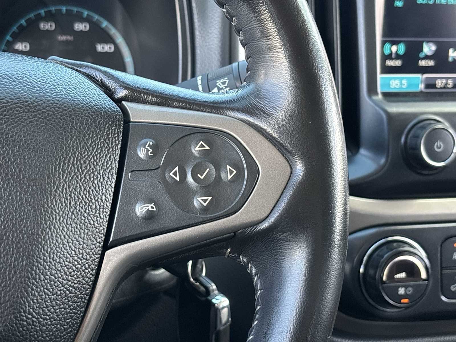 Thumbnail: 2016 Chevrolet Colorado - 24