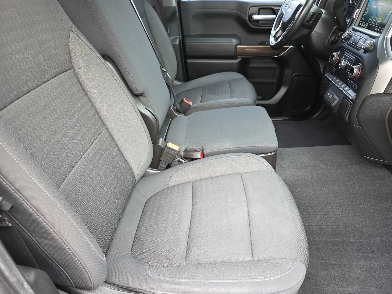 Thumbnail: 2020 Chevrolet Silverado 1500 - 13