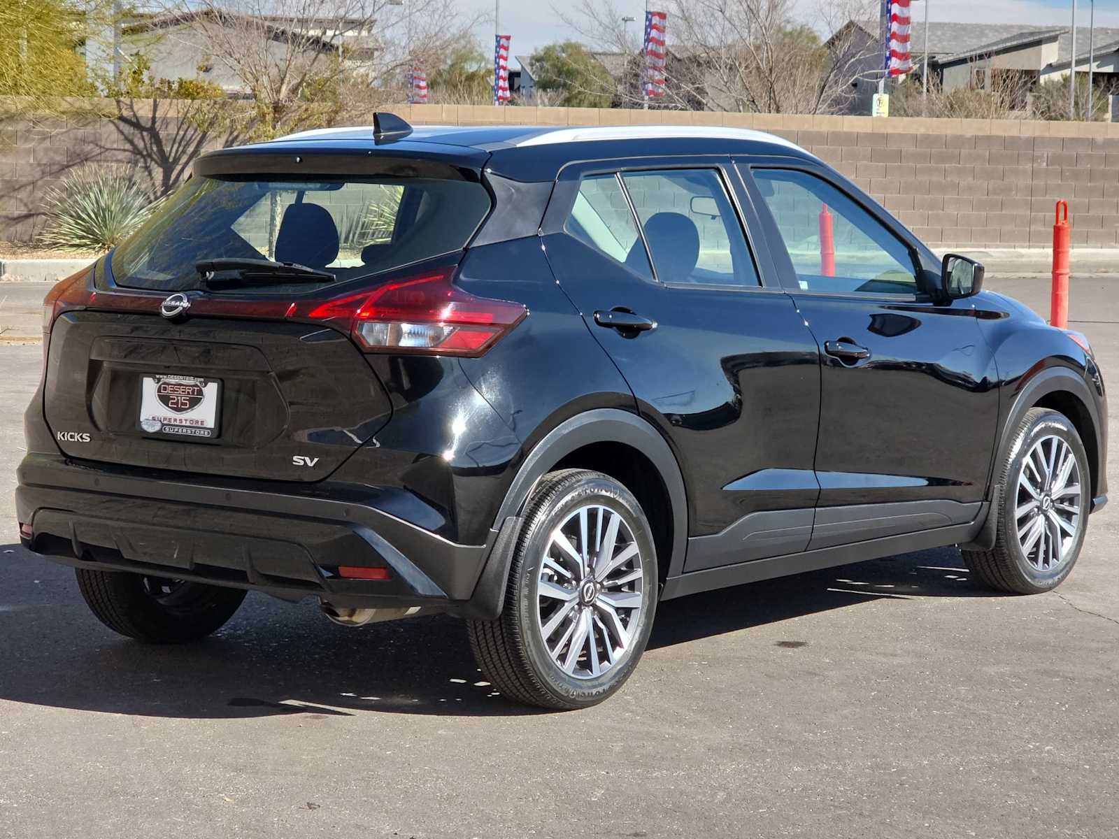 Thumbnail: 2023 Nissan Kicks - 9