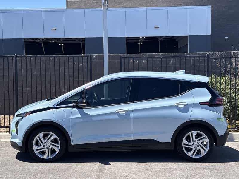 Thumbnail: 2022 Chevrolet Bolt EV - 5