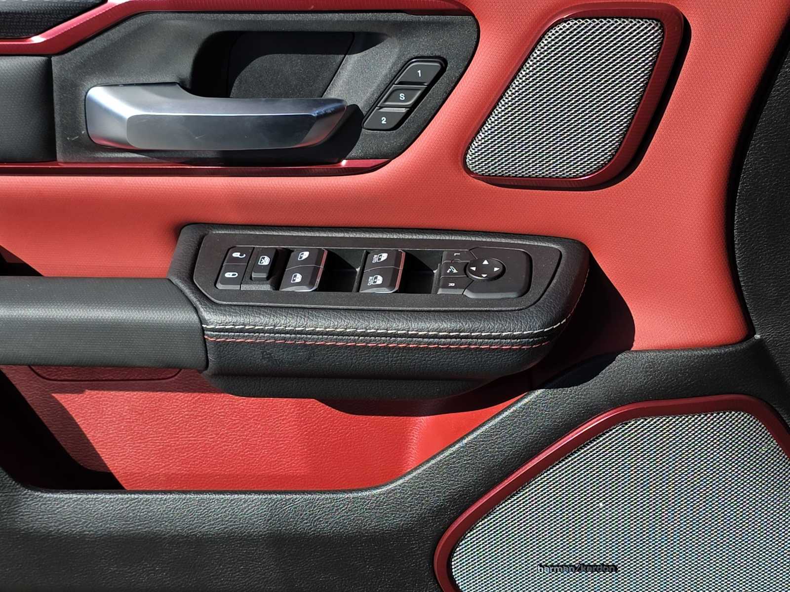 Thumbnail: 2025 RAM 1500 - 29