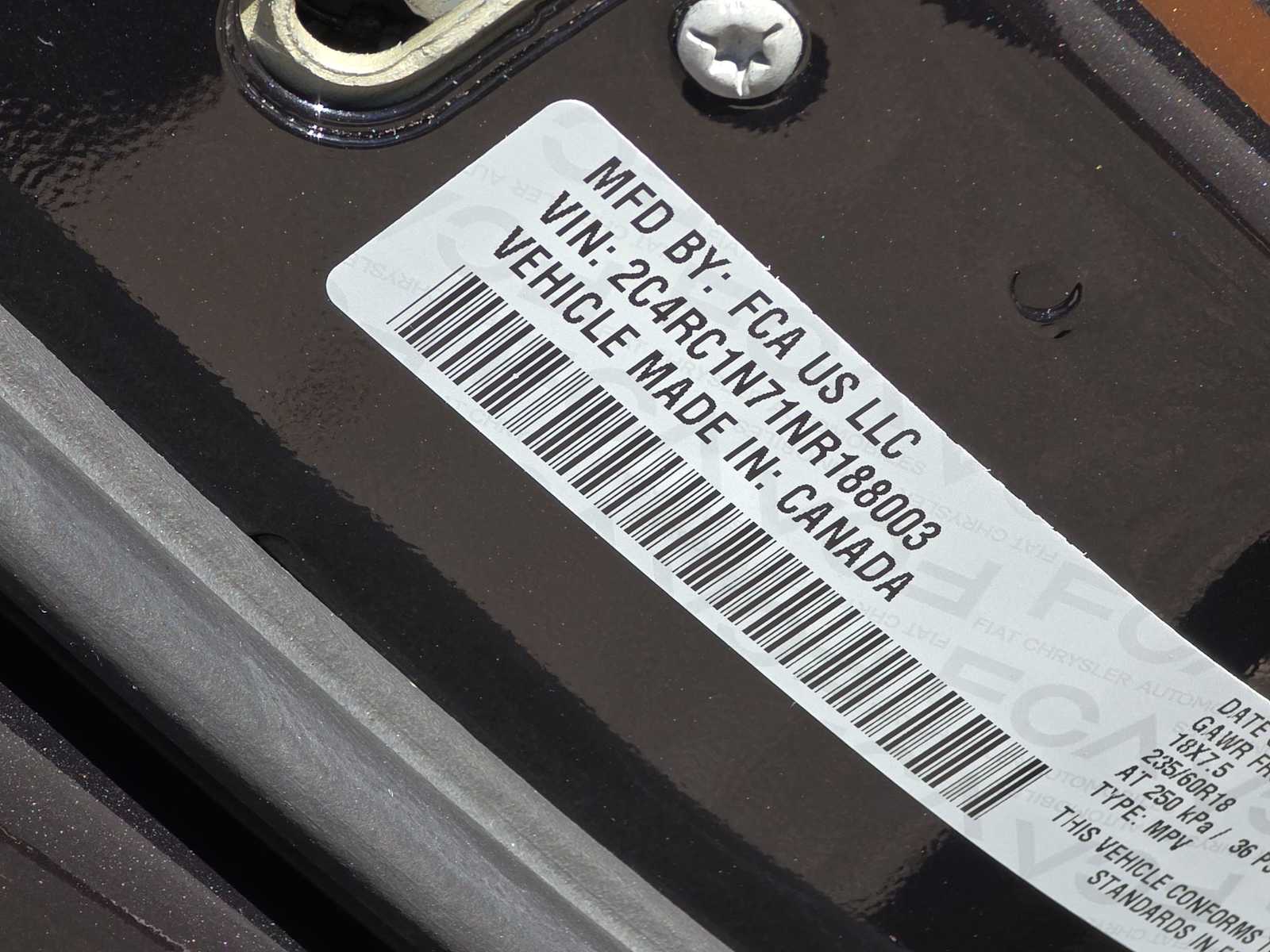 Thumbnail: 2022 Chrysler Pacifica - 25