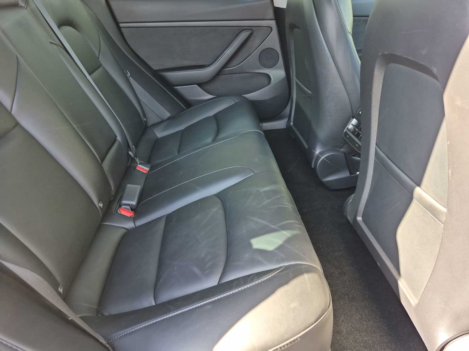 Thumbnail: 2022 Tesla Model 3 - 17