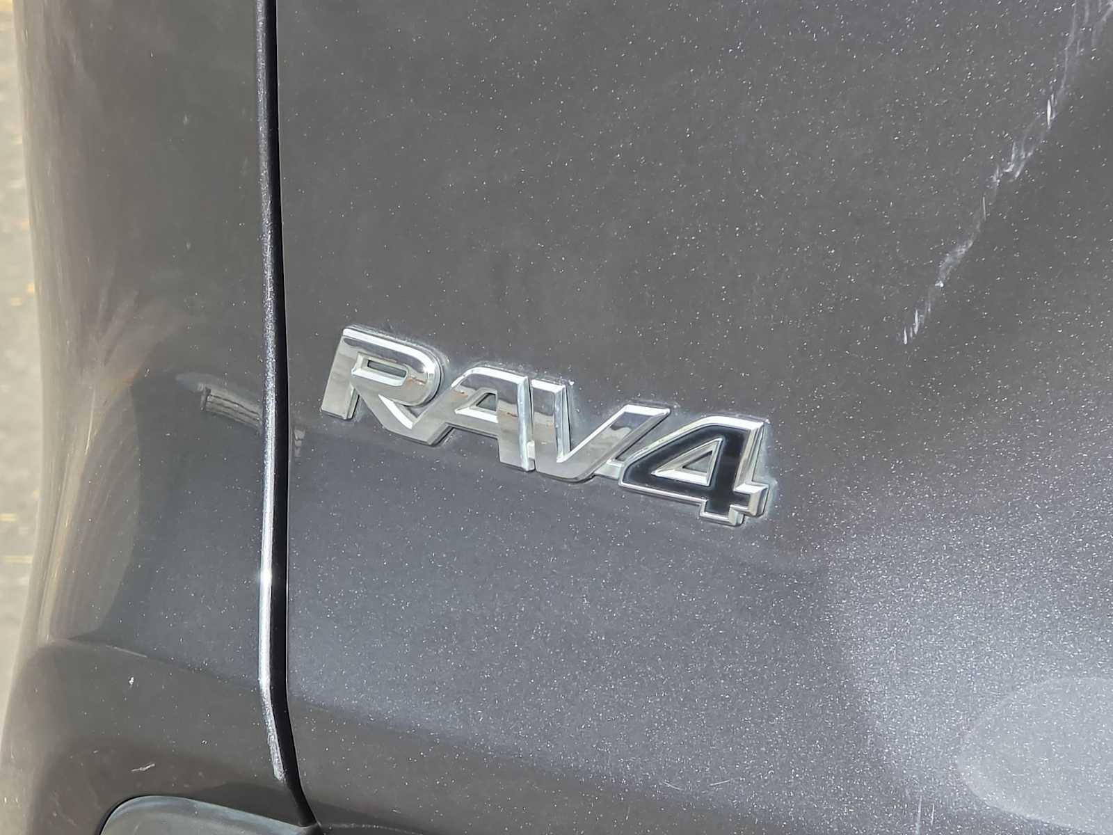 Thumbnail: 2021 Toyota RAV4 - 11